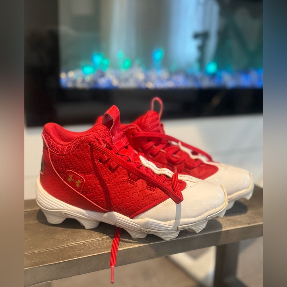 Under Armor Baseball Cleats ⚾️ 👟 - Picture 7 of 7